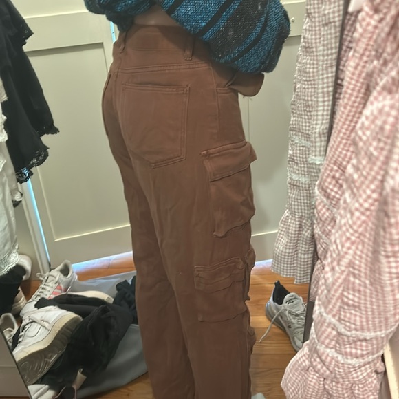 Forever21 reddish brown cargo pants. Size small - Picture 6 of 7
